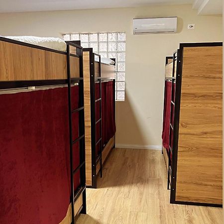 טיראנה Hostel Chilli מראה חיצוני תמונה