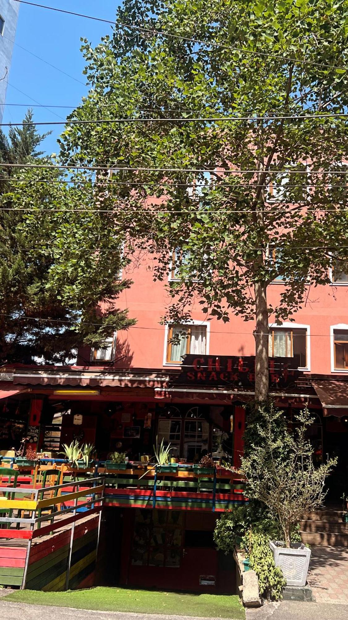 טיראנה Hostel Chilli מראה חיצוני תמונה
